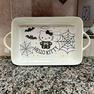 Hello kitty Bakeware casserole 400”F resistant fall Halloween dishwasher safe